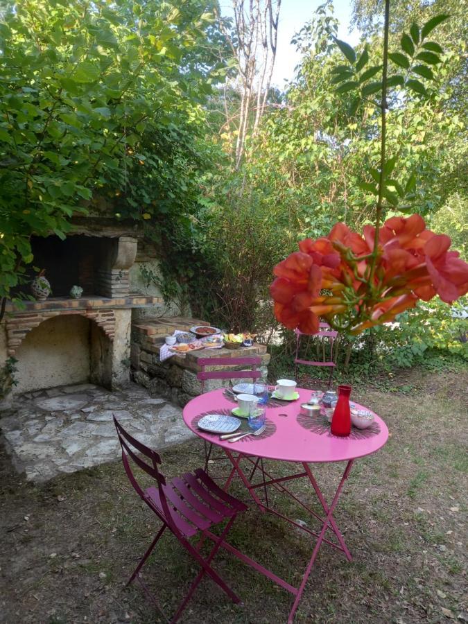 Bed and Breakfast Le Jardin De Myrtille Saint-Géraud-de-Corps Zewnętrze zdjęcie