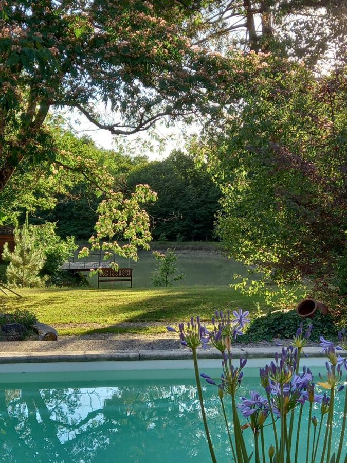 Bed and Breakfast Le Jardin De Myrtille Saint-Géraud-de-Corps Zewnętrze zdjęcie